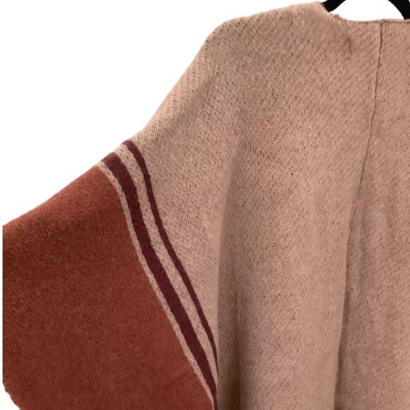 Treasure & Bond Open Front Tassel Knit Poncho In Pink Combo One Size - Picture 9 of 13